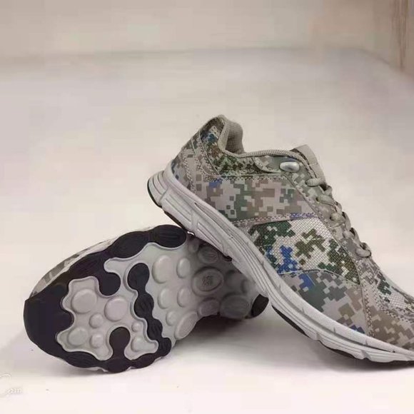 Casual camo shoes with non-slip rubber soles for men